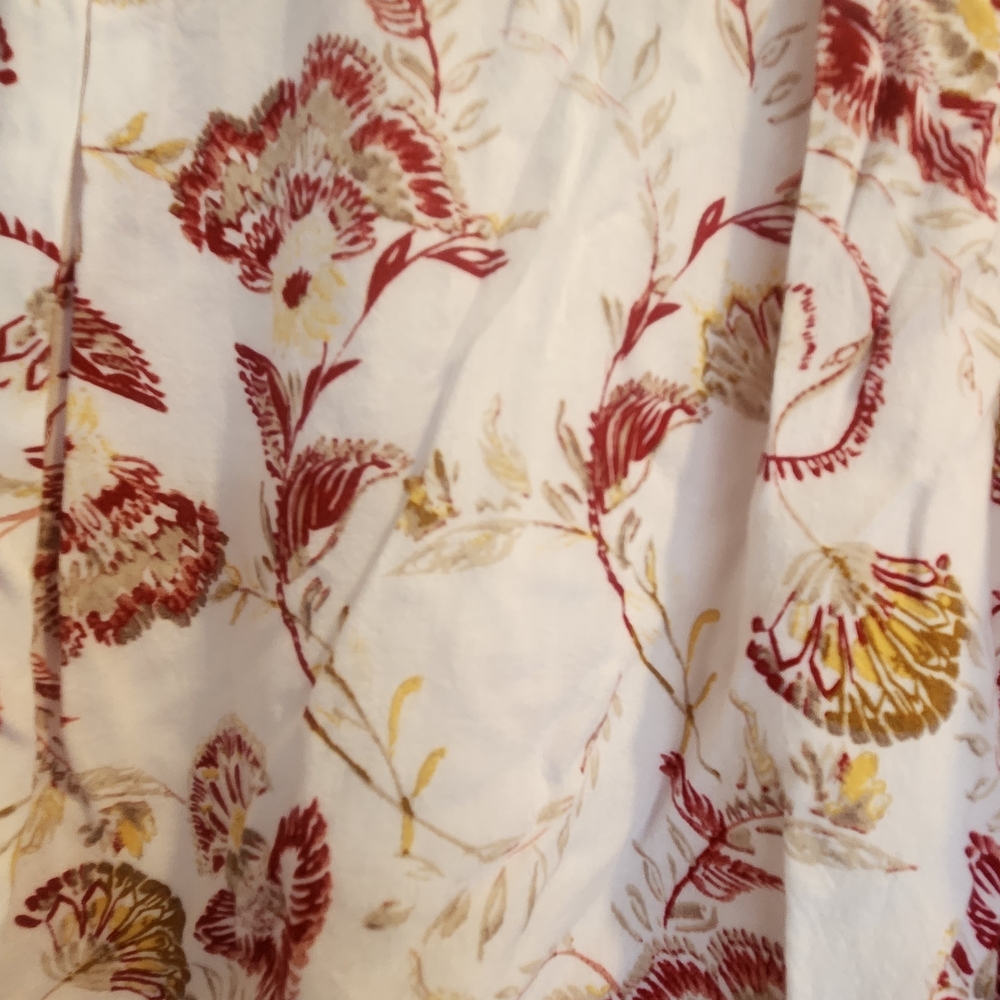 Christopher & Banks Red and Yellow Floral Blouse Size M Euc - Picture 2 of 4